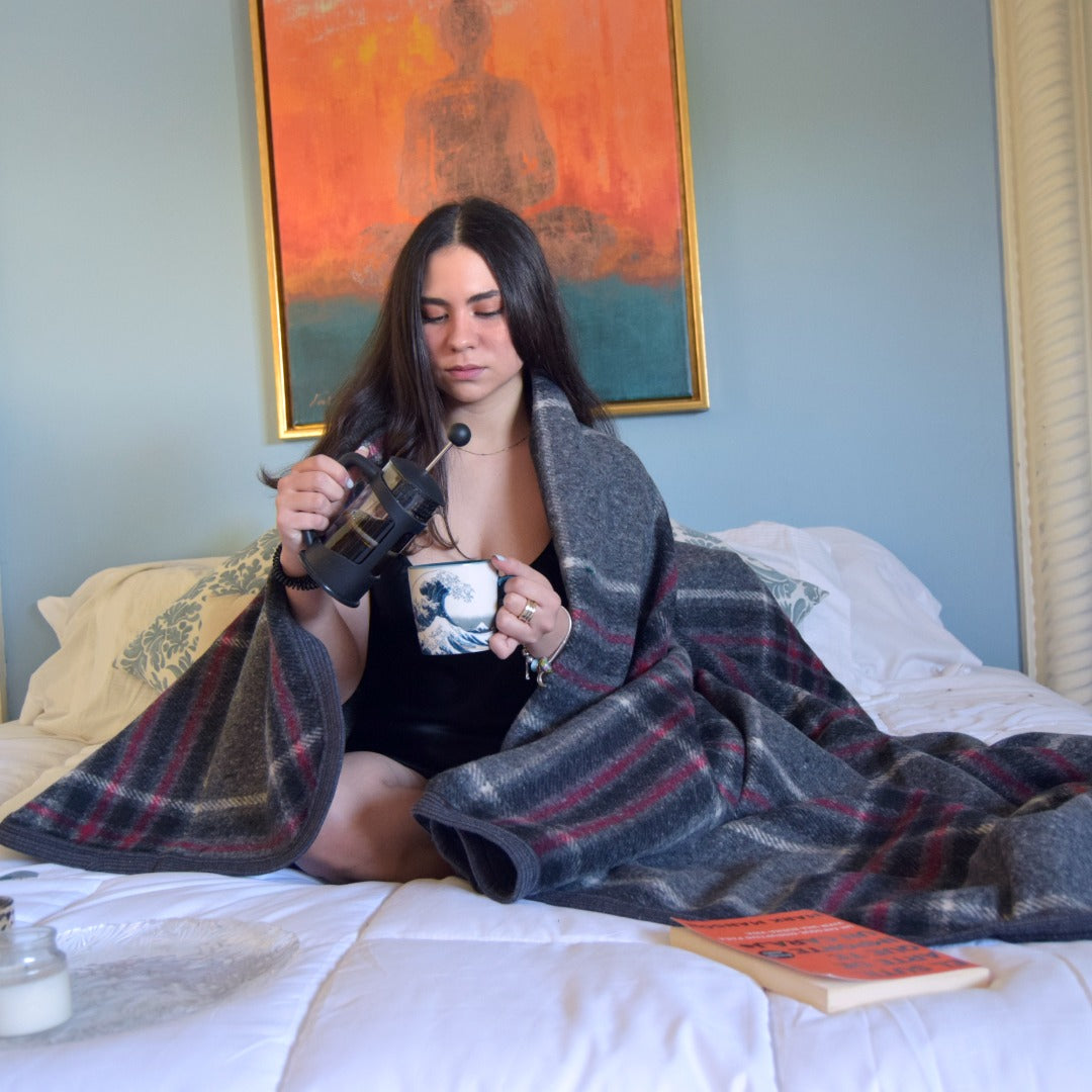 Frazada Premium “Cataluña” 1.60 x 2.00 m | Calidez Natural y Elegancia Atemporal