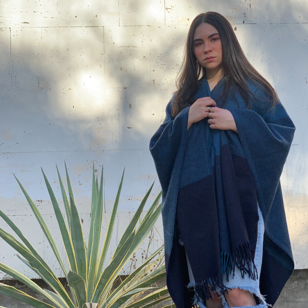 Peruana "Kenya" con lana de primera Calidad 80% lana 20% otras fibras