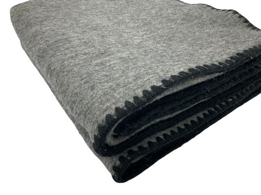 Cobertor “Syberia” de Lana color Negro (1.60 x 2.00 mts.)