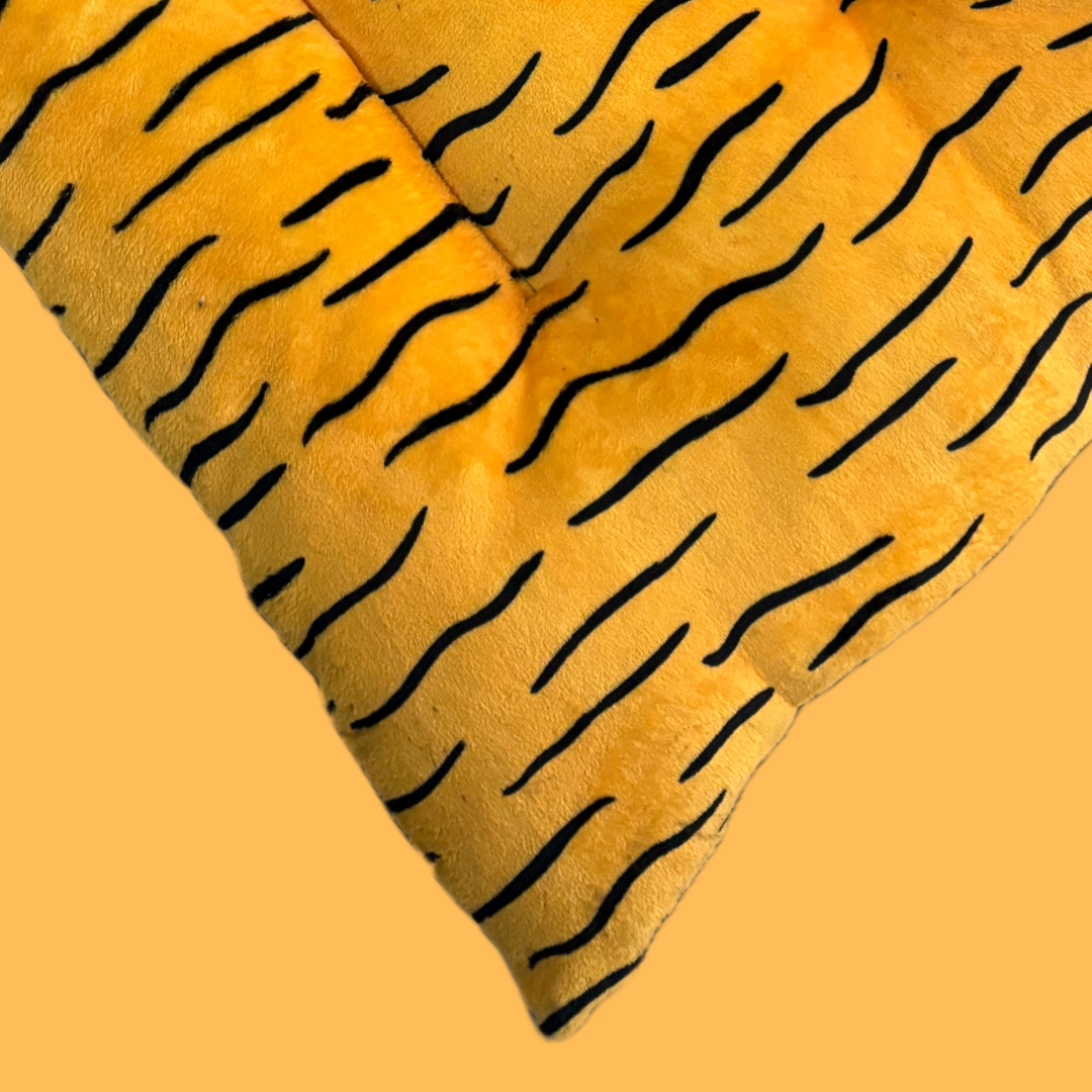 Cama Afelpada para Mascota  (65 x 80 cm) — Ultra Suave, Lavable y con Relleno Tipo Delcron